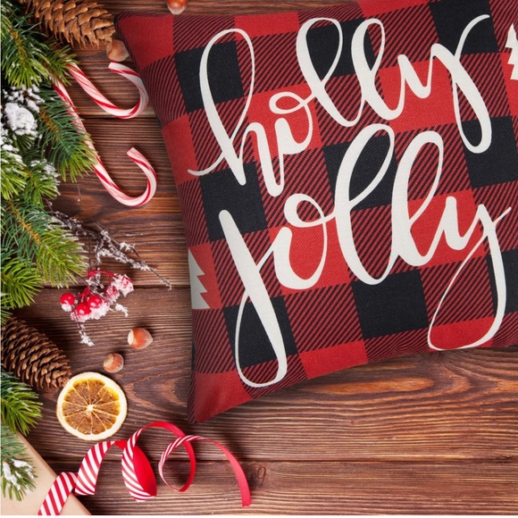 CHRISTMAS THROW PILLOW COVERS • SET OF 4 • 18x18 INCHES • MULTIPLE USE ITEM •NWT - Picture 3 of 7